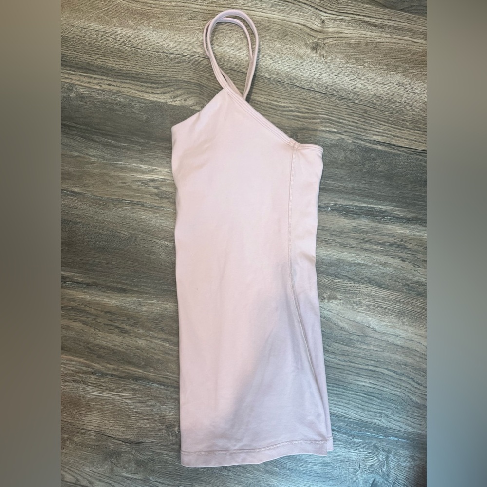 Lululemon shelf tank pink